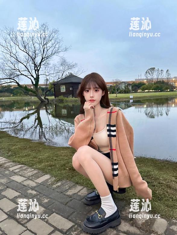 尤果网 - 免费下载娜依灵儿死库水系列图片，带你领略不一样的美丽魅力！