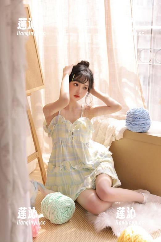 尤果网 - 静谧晨曦女孩写真合集：完美壁纸带你进入宁静世界