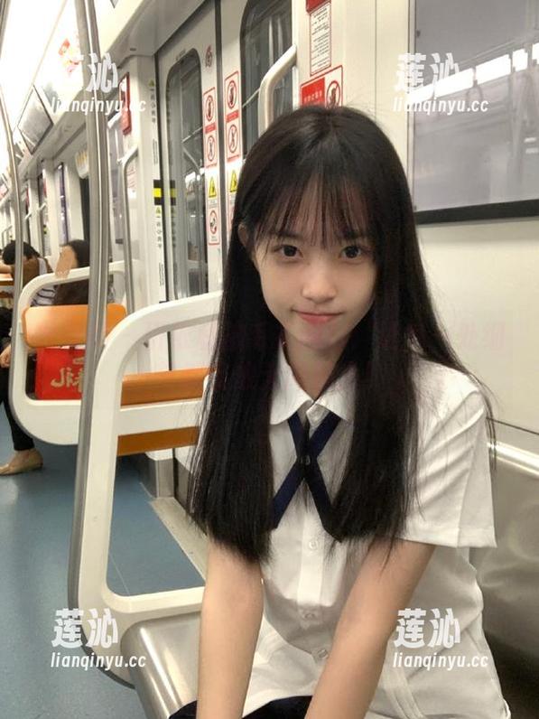 尤果网 - 研依私拍毛衣图包：让每一处细节都绽放无限魅力！
