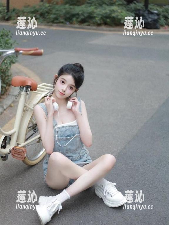尤果网 - 探索谭晓彤的秘密美图，一起来寻找这些绝美资源吧！