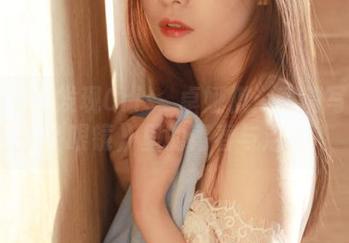 尤蜜荟 - 发现Cris_卓娅祺：高清写真集《眼镜》里的青春与活力