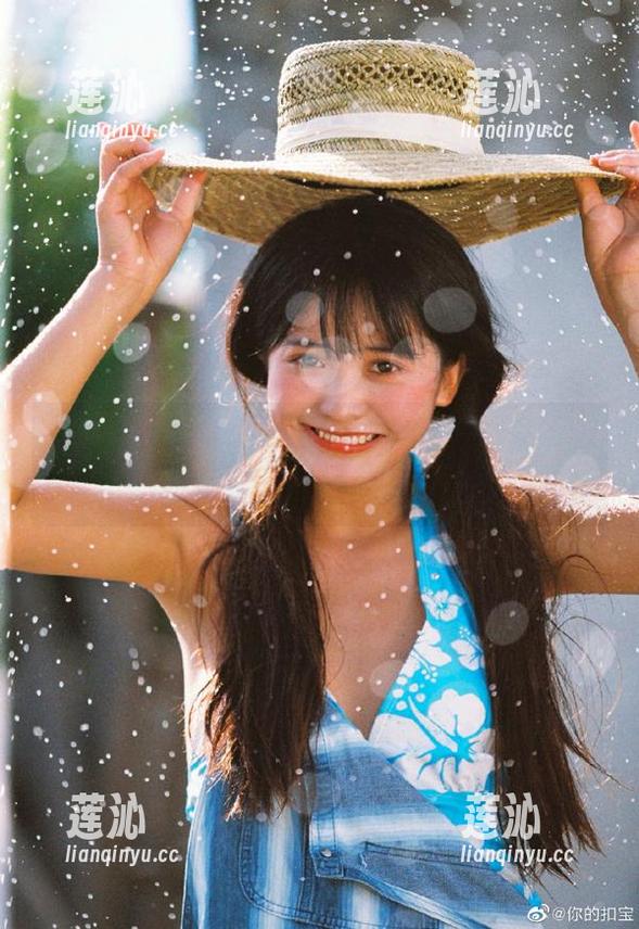 尤蜜荟 - 周思乔体操服写真更新，让我们一同领略她的无限魅力