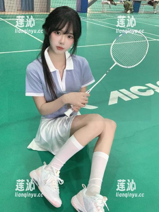 尤蜜荟 - 油亮写真特辑：孙梦瑶V免费分享，打破传统的摄影界限