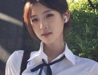 推女神 - 漫游刘飞儿Faye的浴缸艺术：揭示写真图集中每一幅背后的故事与情感
