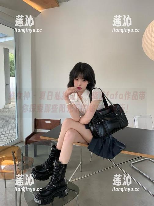 推女神 - 夏日私拍之旅，晓艾fafa作品带你探索那些阳光下的秘密与快乐！