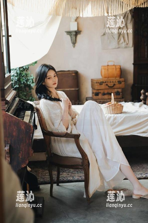 推女神 - 探索朱小旭女友的写真艺术合集，感受每一个细腻可爱的瞬间吧！