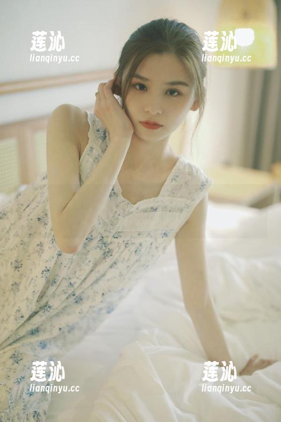 推女神 - 免费欣赏沈梦瑶_Gcat的职业装摄影合集，快速提升你的职场魅力！