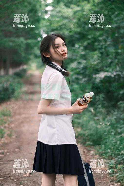 星颜社-佟蔓baby 星颜社 - 跟随佟蔓baby的皮衣之旅,发现无限美图资源的时尚可能!