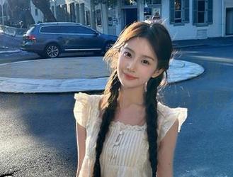 微密圈 - 在线带你走进“是可馨耶”的男友视角，发现那些迷人的写真图片