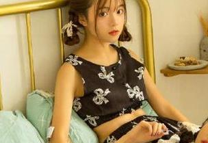 果团网 - 陈雅漫最新图集：在旗袍的拥抱中，绽放独特女性魅力的瞬间