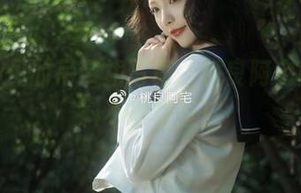 难得一见的吊带裙写真，桃良阿宅网盘资料不容错过！