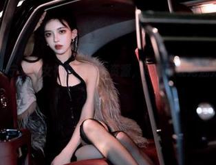 梦丝女神 - 宁夏纯女神写真图库资源，尽情展现她魅力四射的一面