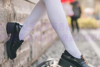 梦丝女神 - 让生活更有色彩！王娇娇超纯学院写真免费奉送，快来下载吧！