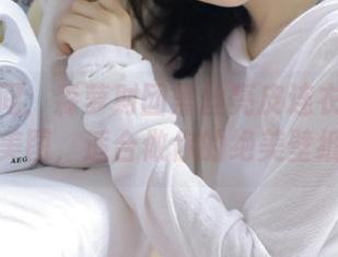迷人瞬间：森萝财团黑丝亮皮连衣超短裙美图，适合做你的绝美壁纸
