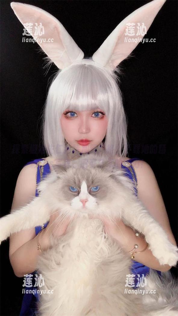 探索椒妮佐仁独特加贺风格，下载她的精彩cos写真，感受艺术的魅力！