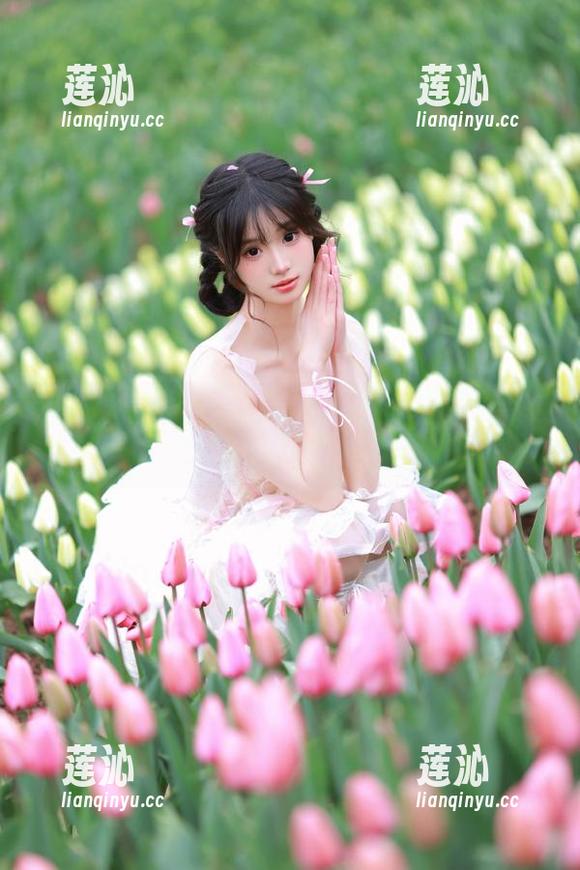 模范学院 - 向你推荐多香子的内衣作品集：分享她独特的美学视角