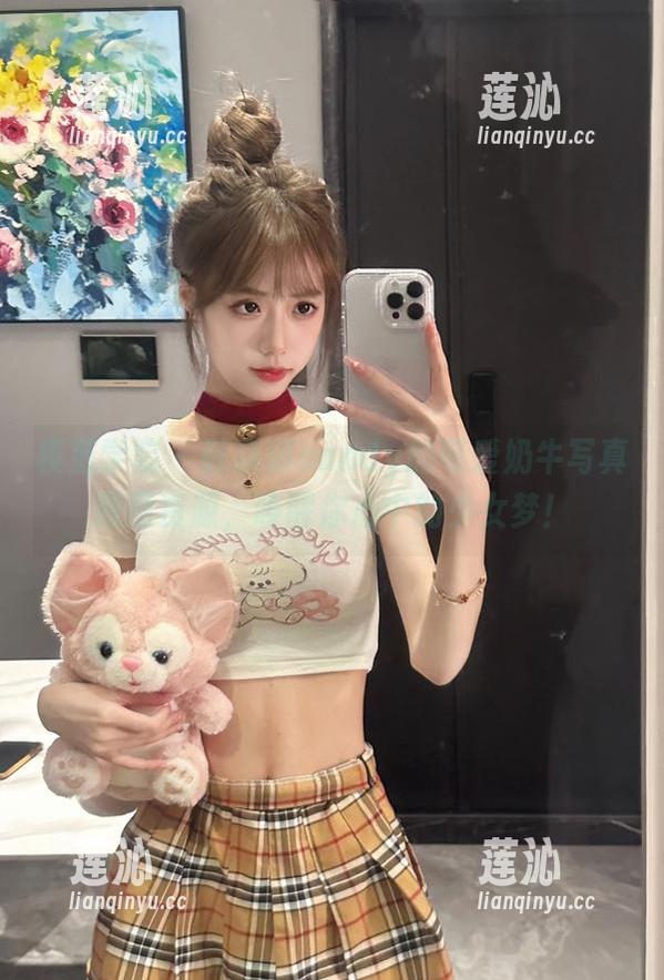 模范学院 - 薛琪琪sandy的可爱奶牛写真原图资源，唤醒你心中的少女梦！