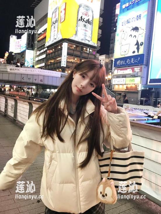 模范学院 - 最新写真集上线！追随郭忆然的高跟鞋旅程，点燃你的时尚热情