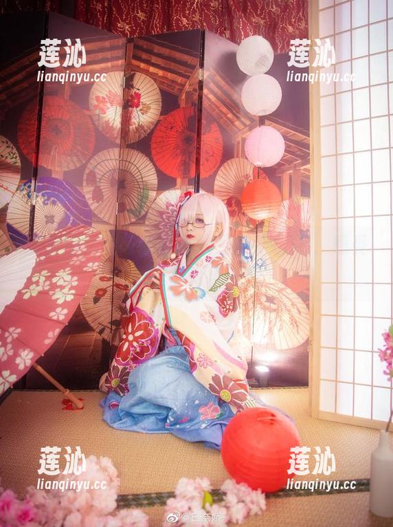探索樱井小莜的精选秋月爱莉COS，感受别样的青春气息