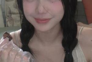 收集洛丽塔大哥吊带睡衣的绝美写真作品，网盘链接让你轻松获取！
