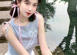 微密圈 - 让人惊艳的火龙果羊黑连体吊带写真，绝美照片不容错过