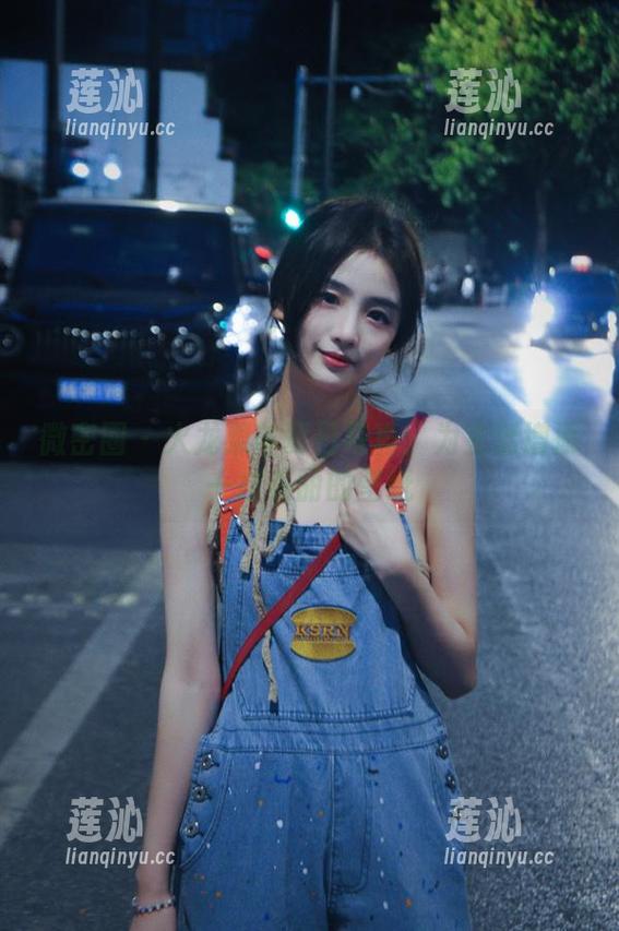微密圈 - 火龙果羊夏日写真：为生活增添一抹亮丽的壁纸