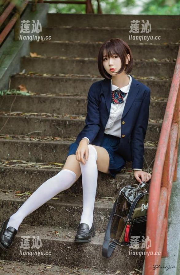 物恋传媒 - elise与月独白的写真合集，讲述那些隐藏在光影背后的故事