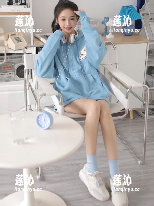 物恋传媒-猫耳 物恋传媒 - 猫耳风之樱:清新写真合集,展现别样的风采与气息