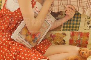 猎女神 - 感受田依依的吊带风情，精选套图限量下载，快来收藏！
