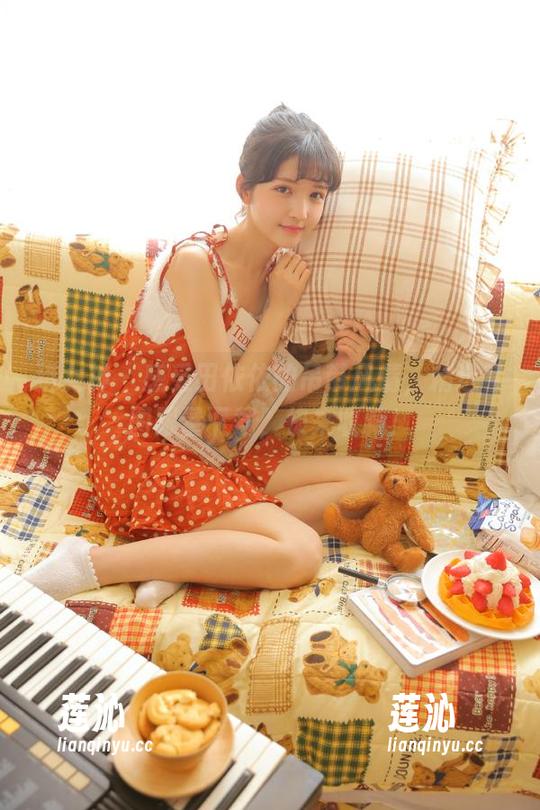 猎女神-田依依 猎女神 - 感受田依依的吊带风情,精选套图限量下载,快来收藏!