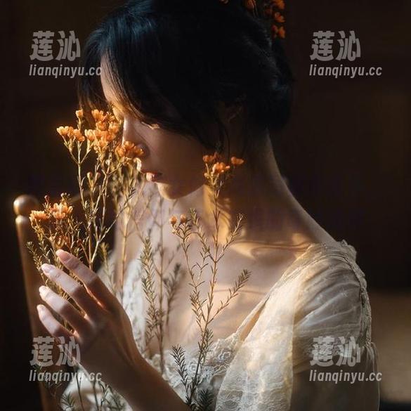微密圈 - 白龙猫女修女高清写真作品集，深入探讨信仰与艺术交织的奇妙境界