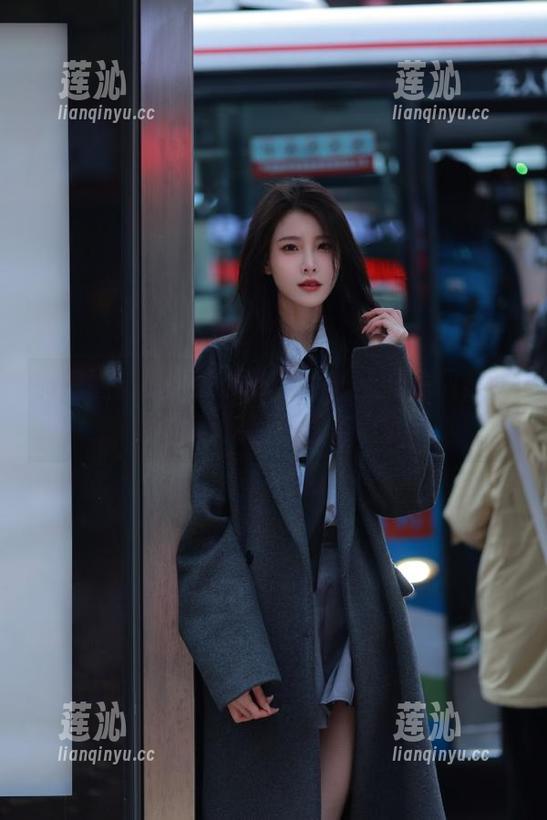 微密圈 - 来自白龙猫女的护士私房图集，拍摄背后的创意与心意