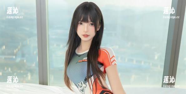 定制作品献上：神乐坂真东与她完美美足的华丽碰撞
