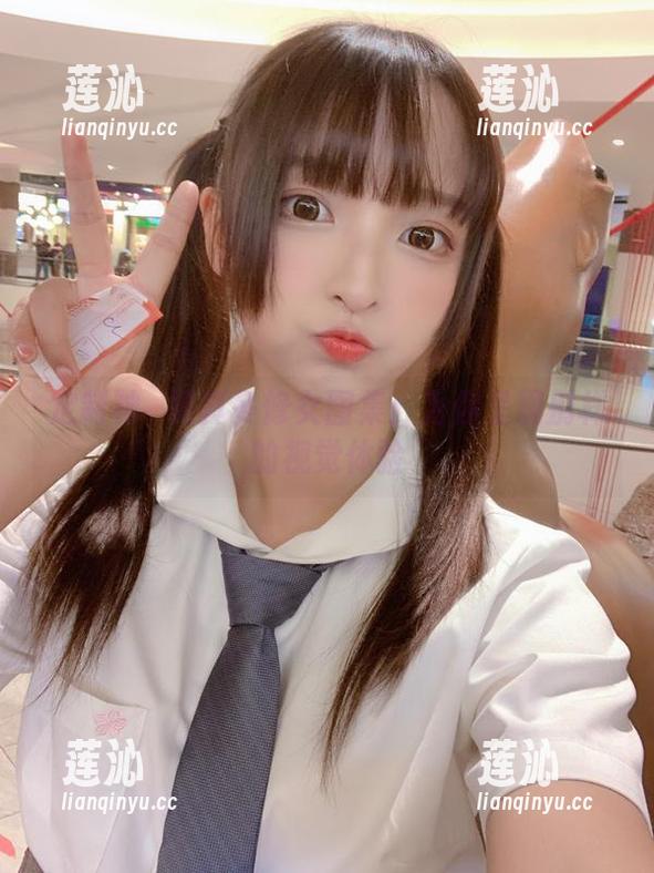 定制神楽坂真冬修女图集：为你呈现别样的视觉体验