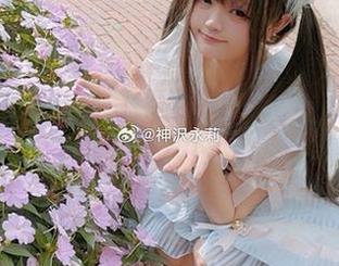 这组原图绝了！神沢永莉用毛衣牛仔裙惊艳你的眼球，黑丝何在？
