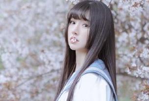 秀人网 - 全集欣赏BABY_柒白裙写真：在梦幻中绽放的优雅瞬间