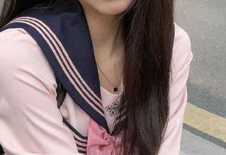秀人网 - Candy糖糖的毛衣写真美图，带你走进一个色彩斑斓的秋冬奇幻世界！