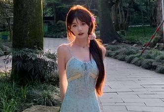 秀人网 - Emily尹菲甜心图包来了，保证让你想多看几遍，再三回味的作品！