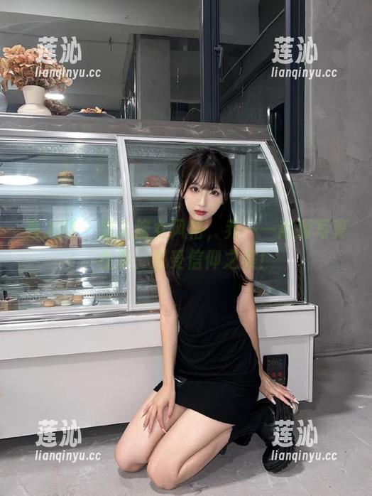 秀人网 - 迷人修女风格，乔一一高清写真合集，感受信仰之美！