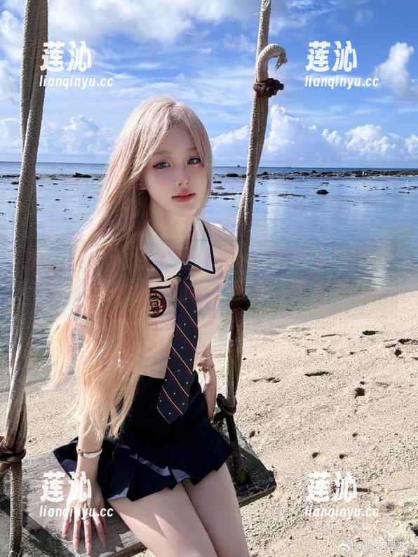 秀人网 - 高清团团子_una黑丝写真图集，感受她带来的视觉盛宴与艺术享受