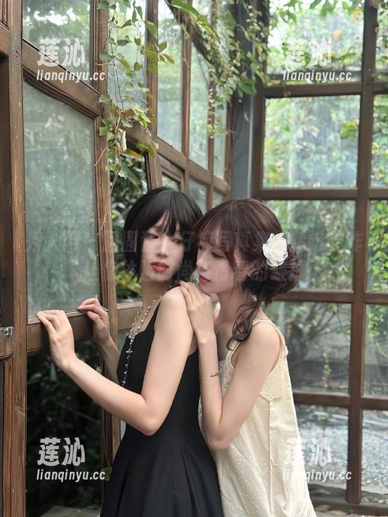 秀人网 - 圆圆酱牛仔裤写真集：精选佳作让你体验时尚与青春的碰撞