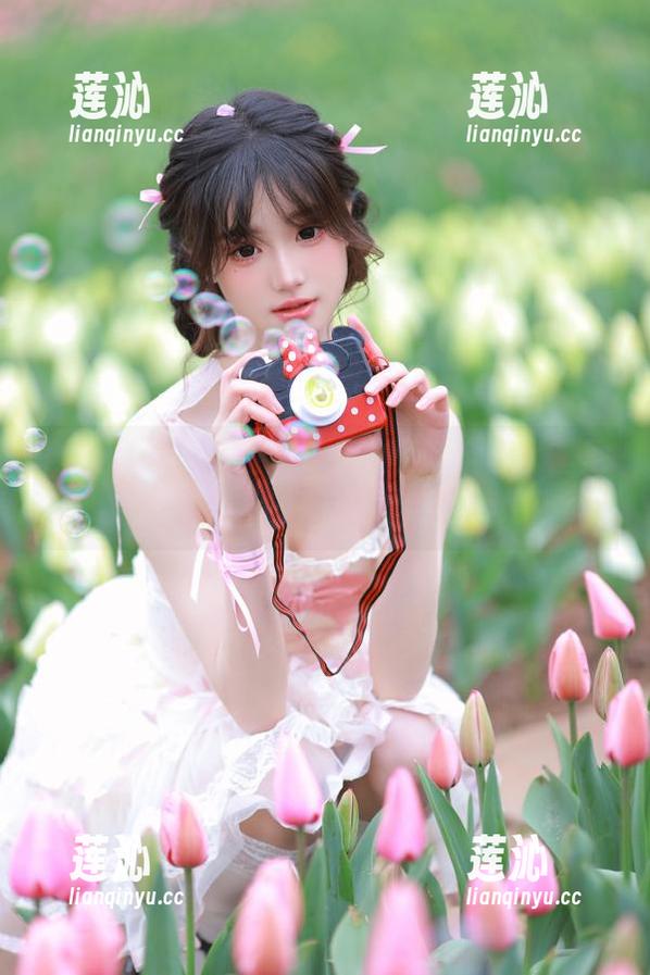 秀人网 - 不可错过！大白兔吖全套比基尼写真，展现完美身材与自信！