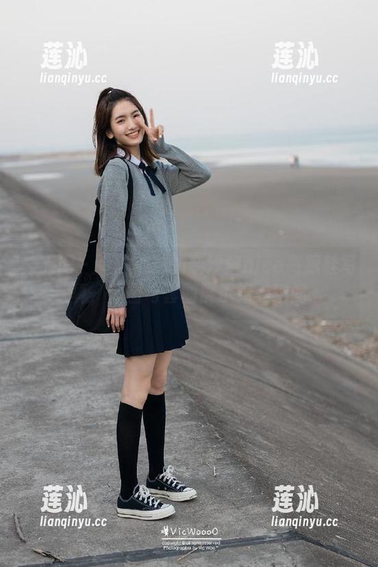 秀人网 - 令人心动的奈汐酱nice高跟鞋写真，原图与套图展示绝美瞬间