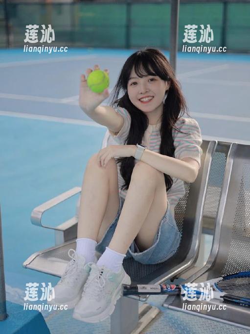 秀人网 - 史上最可爱的和服搭配，奶喵喵写真集和原图让你心动不已！
