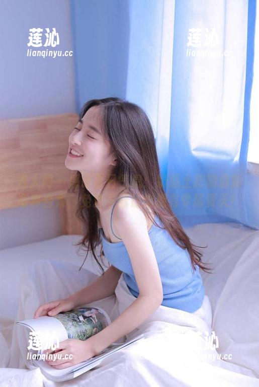 秀人网 - 感受夏日气息：奶瓶土肥圆最新写真合集，免费下载让你拥有专属夏天！