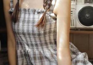秀人网 - 惊艳黑色私拍美图：娜露如何捕捉那些动人心魄的瞬间