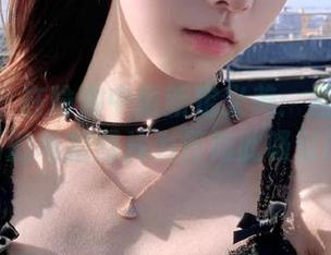 秀人网 - 在瑜伽中重新定义美：孟狐狸FoxYini的私拍图片为何如此吸引眼球！