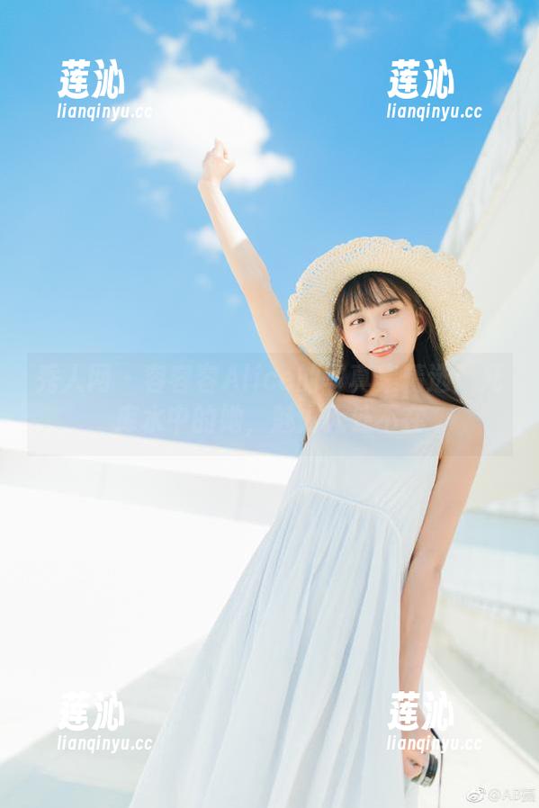 秀人网 - 容容容Alice的写真集精选：死库水中的她，魅力无处不在