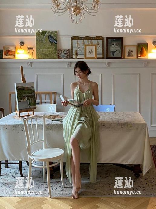 秀人网 - 林文文制服作品图库：融合时尚与魅力的视觉盛宴等你来赏
