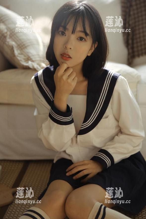 秀人网 - 林文文yooki摄影秘密合集：收录最新写真资源，展现她摄影背后的故事与情感。